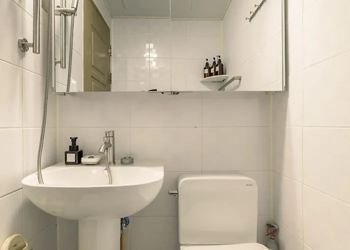 Apartamento Cozy Sienna - Warm Family Near Subway Line 2 *
